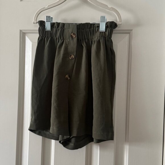 Moon and Stars Girls Olive Green Elastic Waist Shorts Size S Small 7-8 New - Picture 2 of 7